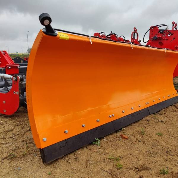 Inter-Tech Snow Plow, 2.6 m - Cày tuyết cho Máy móc nông nghiệp: hình 2 Inter-Tech Snow Plow, 2.6 m - Cày tuyết cho Máy móc nông nghiệp: hình 2