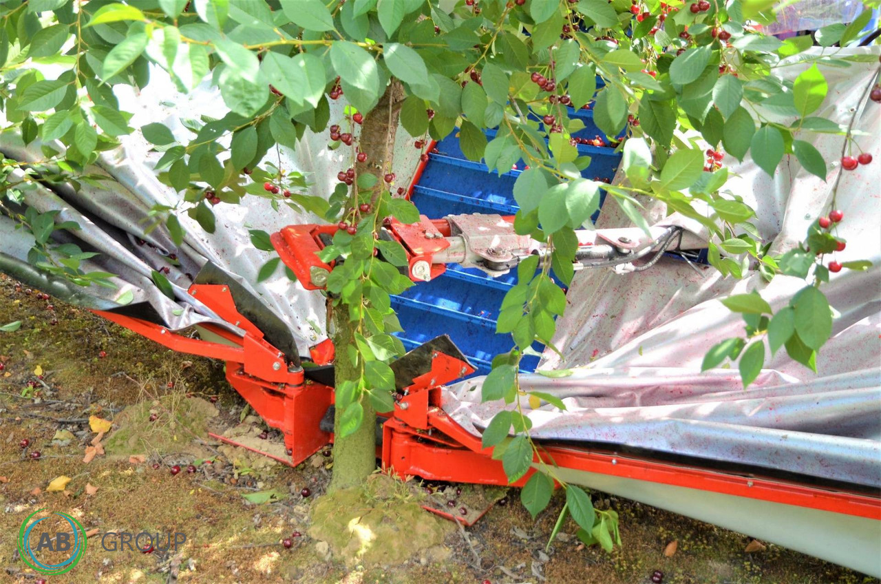 Jagoda machine for harvesting cherries, plums Gacek - Trang thiết bị vườn: hình 2 Jagoda machine for harvesting cherries, plums Gacek - Trang thiết bị vườn: hình 2