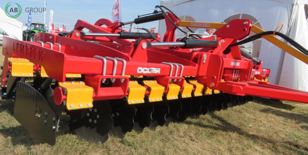 Lemtech hydraulic disc harrow with a Colter BTH45 4.5 m transport trolley - Bừa đĩa: hình 3 Lemtech hydraulic disc harrow with a Colter BTH45 4.5 m transport trolley - Bừa đĩa: hình 3