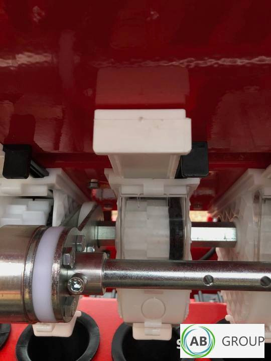 Ozdoken grain seeder Pertum S300, 3 m - single-disc coulter type - on stock - Máy gieo hạt: hình 2 Ozdoken grain seeder Pertum S300, 3 m - single-disc coulter type - on stock - Máy gieo hạt: hình 2