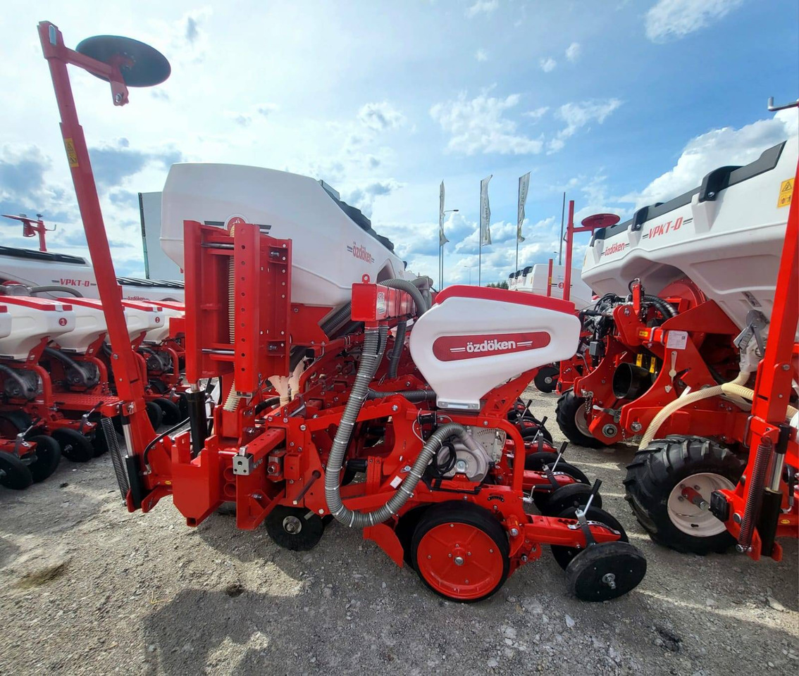 Ozdoken six-row pneumatic precision seeder, VPKT-DG6, PVC fertiliser tank - on stock - Máy gieo hạt chính xác: hình 3 Ozdoken six-row pneumatic precision seeder, VPKT-DG6, PVC fertiliser tank - on stock - Máy gieo hạt chính xác: hình 3