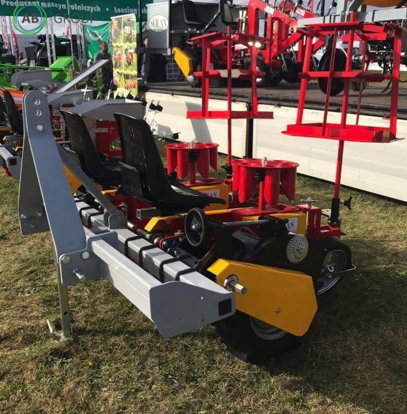 Semi-automatic carousel planter 2 rows Solan S219 K - Trang thiết bị gieo hạt: hình 1 Semi-automatic carousel planter 2 rows Solan S219 K - Trang thiết bị gieo hạt: hình 1