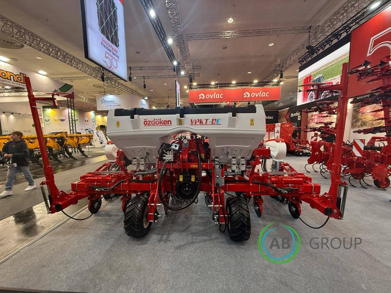 Siewnik OZDOKEN 6-rzędowy VPKT-DGE6 napęd elektryczny i ISOBUS - Máy gieo hạt chính xác: hình 4 Siewnik OZDOKEN 6-rzędowy VPKT-DGE6 napęd elektryczny i ISOBUS - Máy gieo hạt chính xác: hình 4