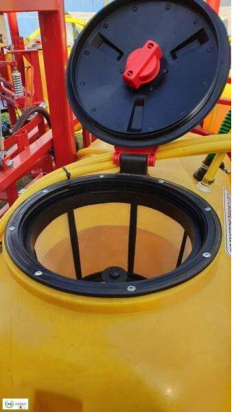 Tad-len opryskiwacz polowy zawieszany TL 206 wyk.01, 200 l - Máy xịt gắn trên máy cày: hình 2 Tad-len opryskiwacz polowy zawieszany TL 206 wyk.01, 200 l - Máy xịt gắn trên máy cày: hình 2