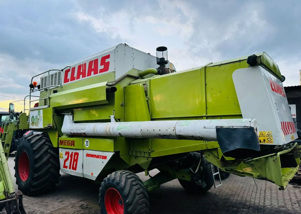 Claas MEGA 218 - Máy gặt đập: hình 3 Claas MEGA 218 - Máy gặt đập: hình 3