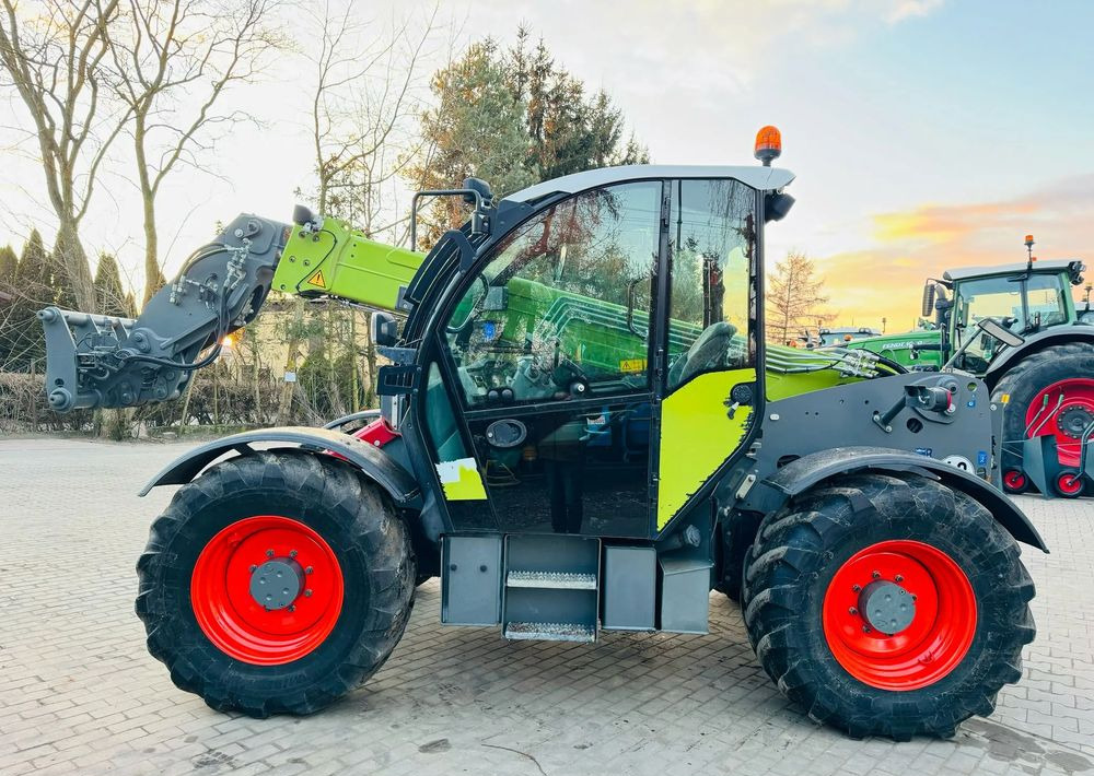 Claas SCORPION 732 - Xe nhấc hình viễn vọng kính: hình 2 Claas SCORPION 732 - Xe nhấc hình viễn vọng kính: hình 2