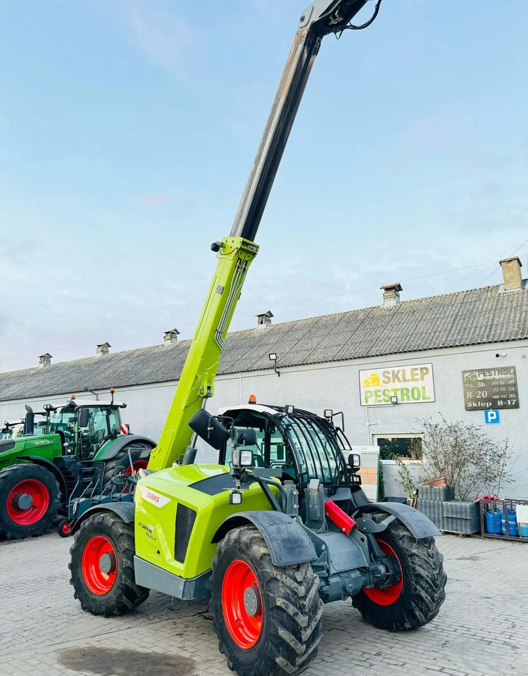 Claas SCORPION 732 - Xe nhấc hình viễn vọng kính: hình 1 Claas SCORPION 732 - Xe nhấc hình viễn vọng kính: hình 1