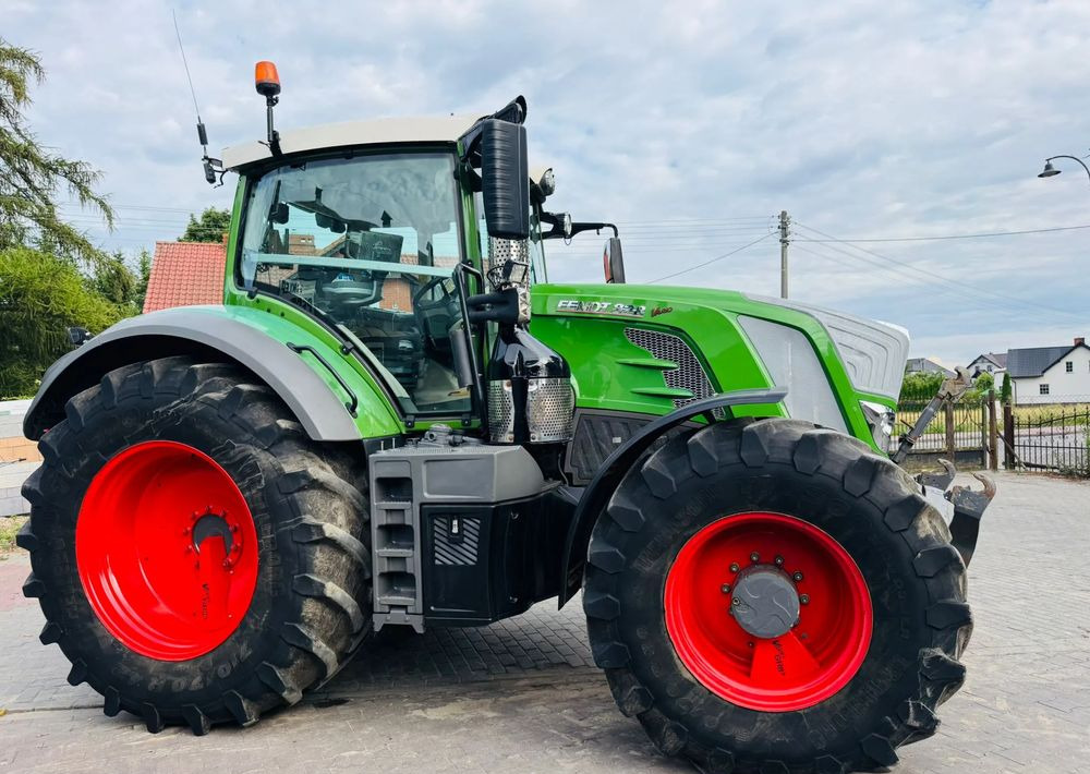 Fendt 828 Vario Profi Plus - Máy cày: hình 2 Fendt 828 Vario Profi Plus - Máy cày: hình 2