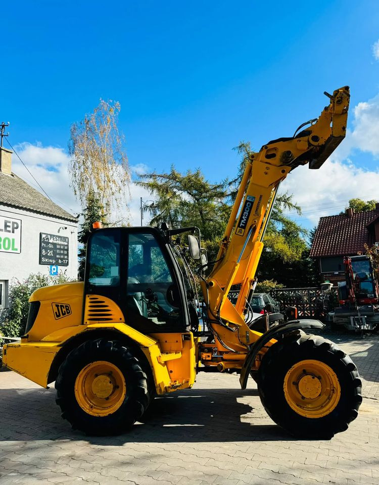 JCB TM300 - Máy xúc lật bánh lốp kính thiên văn: hình 2 JCB TM300 - Máy xúc lật bánh lốp kính thiên văn: hình 2