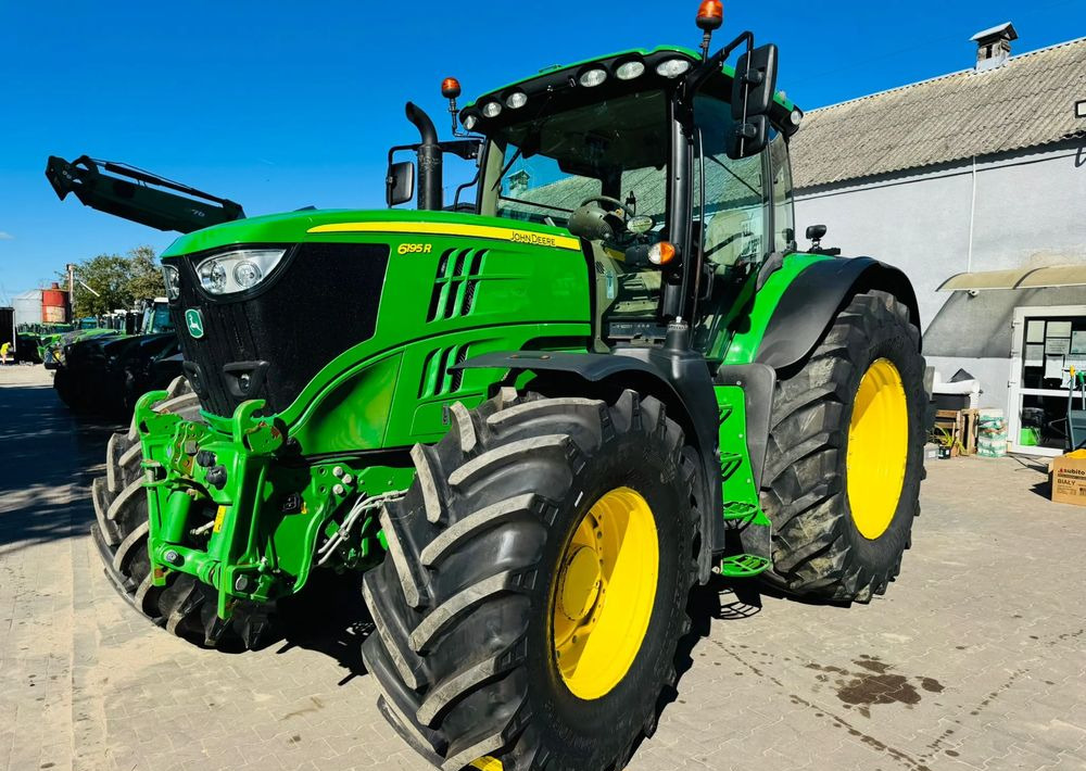 John Deere 6250R - Máy cày: hình 2 John Deere 6250R - Máy cày: hình 2