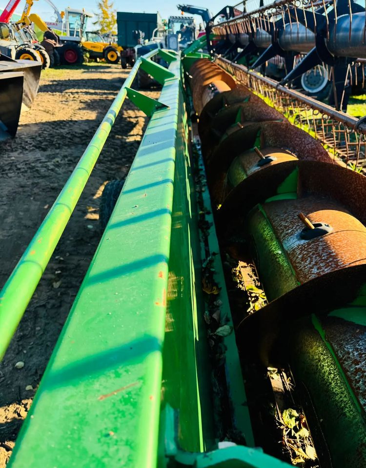 John Deere 630R - Máy gặt liên hợp: hình 5 John Deere 630R - Máy gặt liên hợp: hình 5