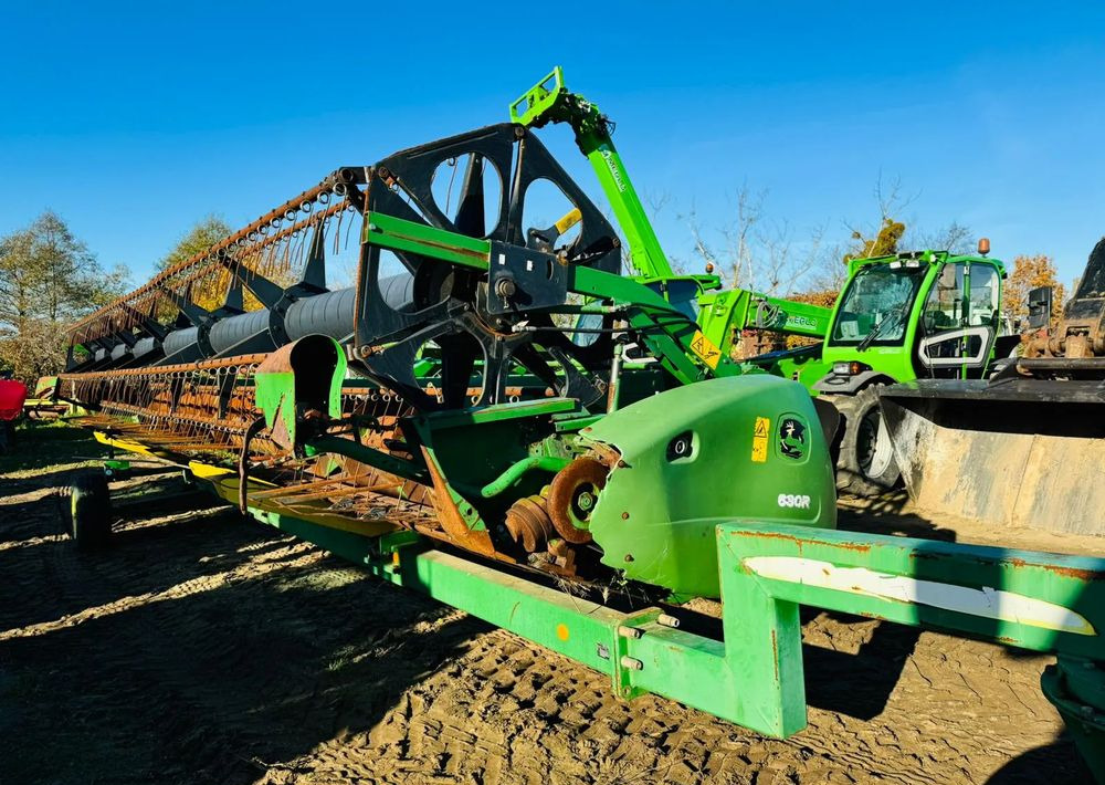 John Deere 630R - Máy gặt liên hợp: hình 1 John Deere 630R - Máy gặt liên hợp: hình 1