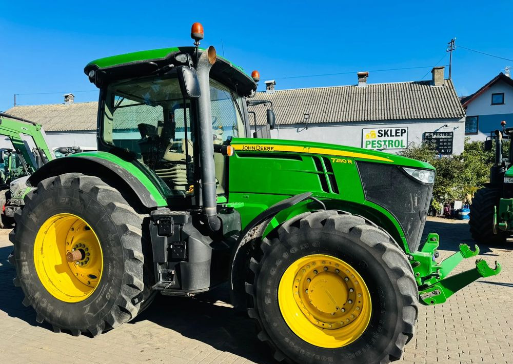 John Deere 7250R - Máy cày: hình 3 John Deere 7250R - Máy cày: hình 3