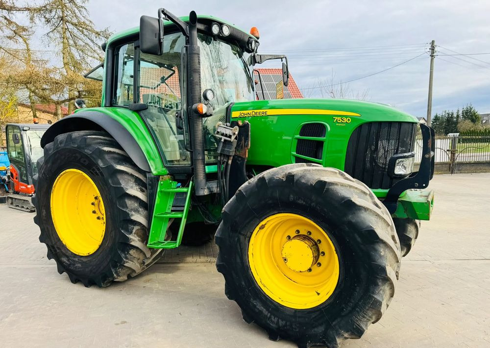 John Deere 7530 - Máy cày: hình 1 John Deere 7530 - Máy cày: hình 1