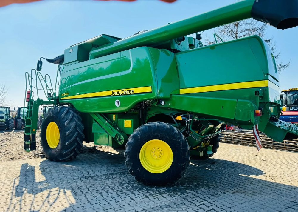 John Deere W540i - Máy gặt đập: hình 5 John Deere W540i - Máy gặt đập: hình 5