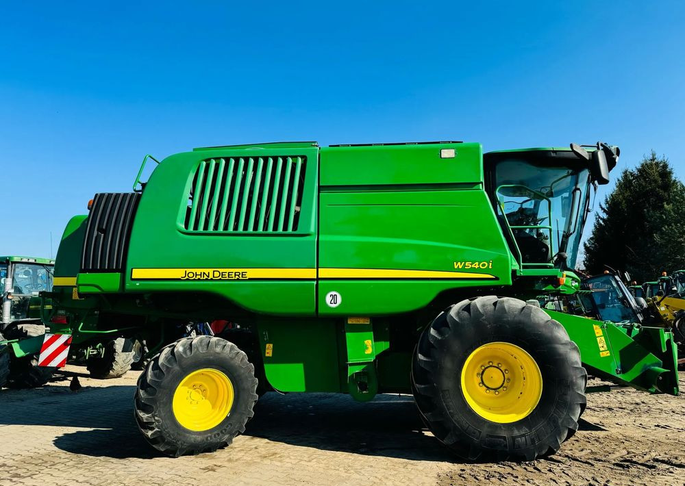 John Deere W540i - Máy gặt đập: hình 4 John Deere W540i - Máy gặt đập: hình 4