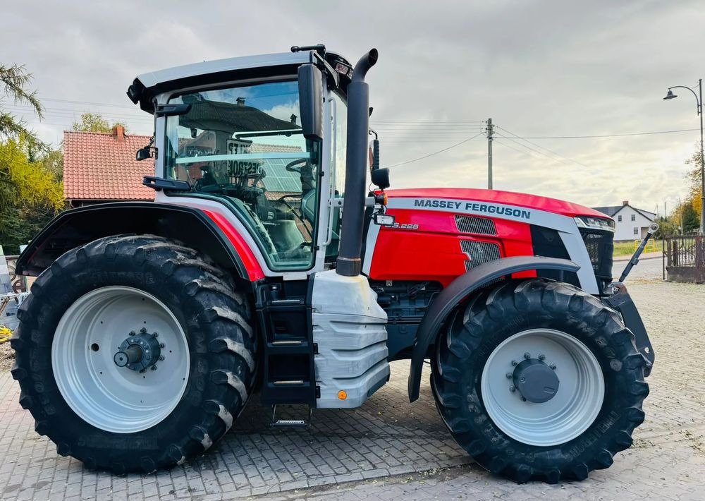 Massey Ferguson 8S.225 - Máy cày: hình 4 Massey Ferguson 8S.225 - Máy cày: hình 4
