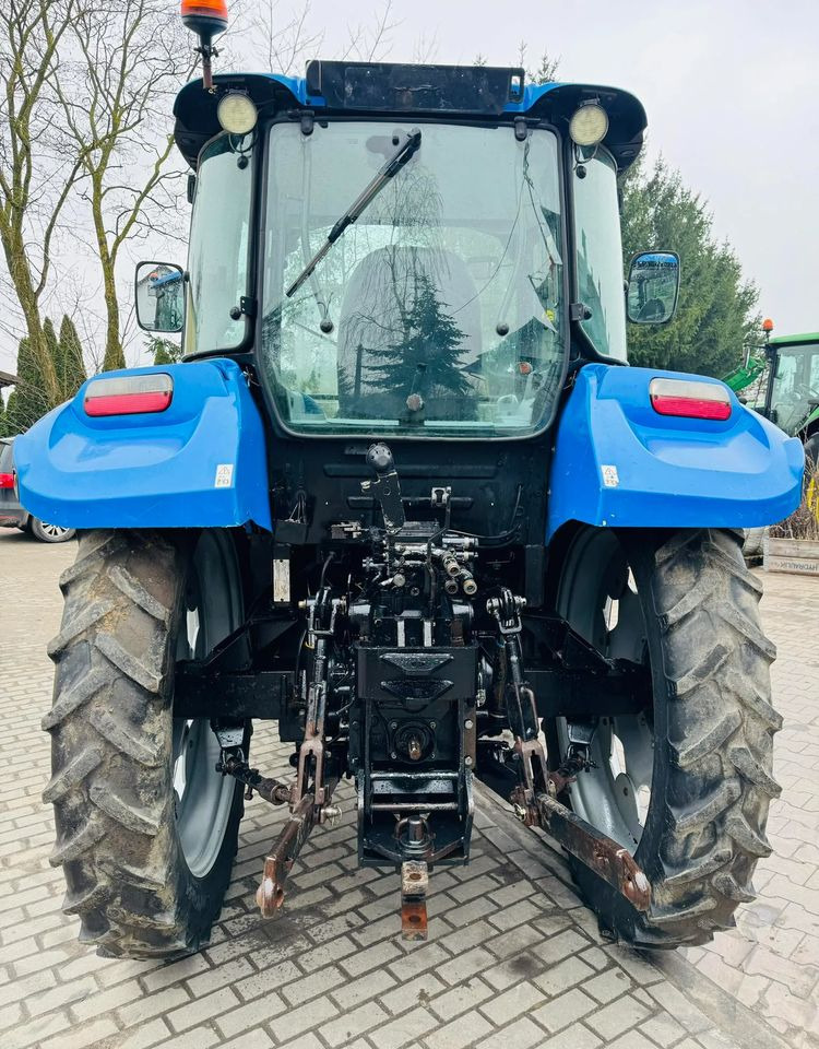 New Holland T5.115 - Máy cày: hình 4 New Holland T5.115 - Máy cày: hình 4