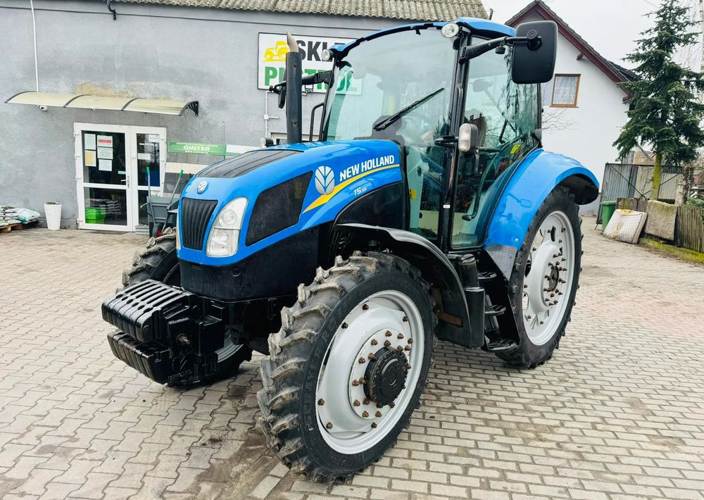 New Holland T5.115 - Máy cày: hình 1 New Holland T5.115 - Máy cày: hình 1