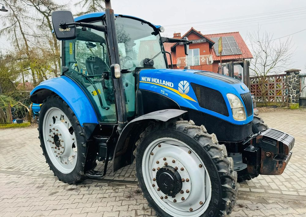 New Holland T5.115 - Máy cày: hình 2 New Holland T5.115 - Máy cày: hình 2