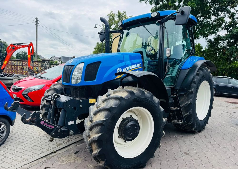 New Holland T6.175 - Máy cày: hình 2 New Holland T6.175 - Máy cày: hình 2