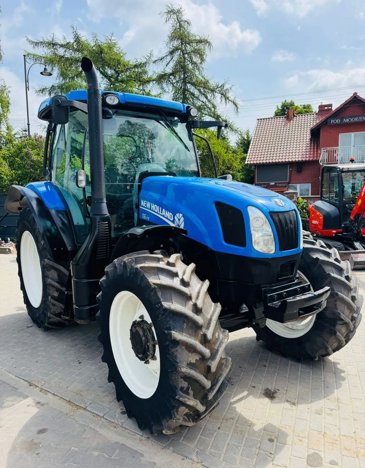 New Holland T6.175 - Máy cày: hình 1 New Holland T6.175 - Máy cày: hình 1