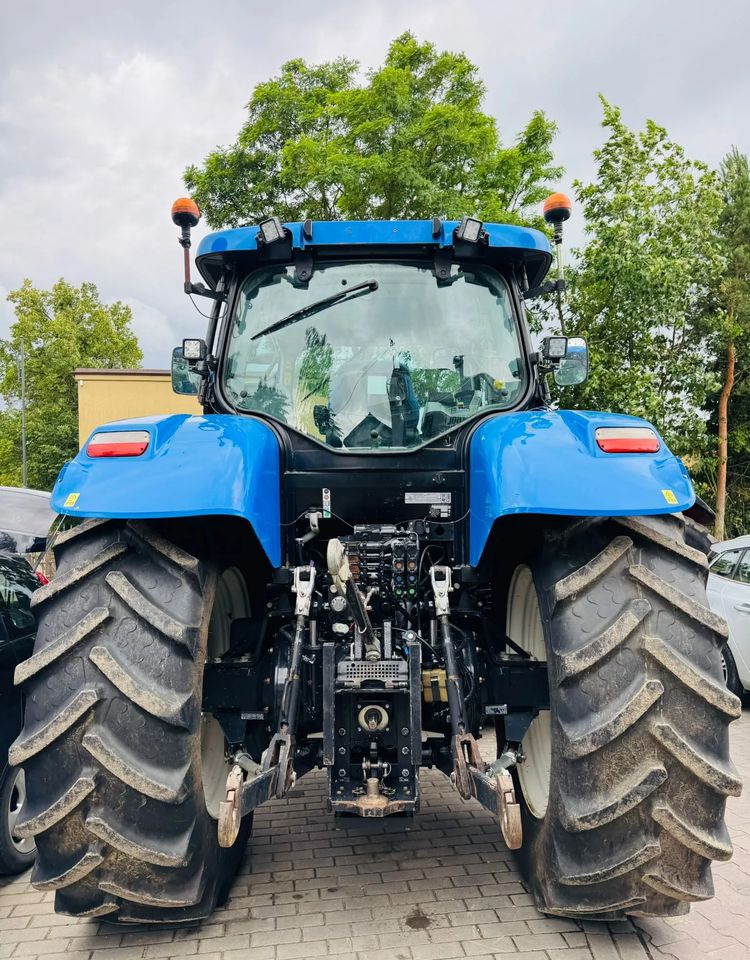 New Holland T7.210 - Máy cày: hình 3 New Holland T7.210 - Máy cày: hình 3