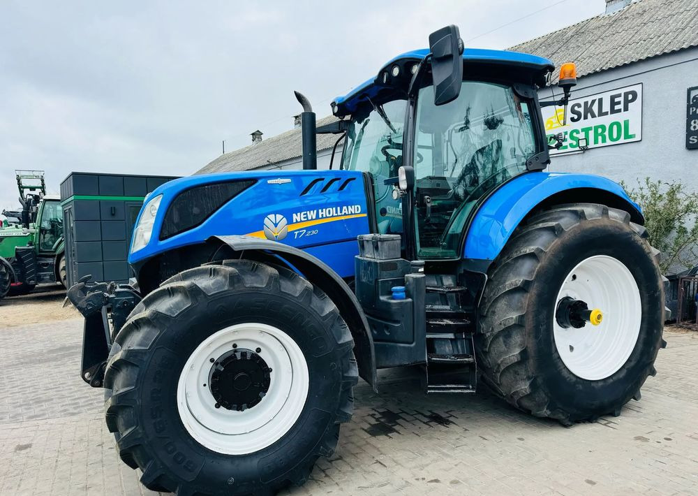 New Holland T7.230 AUTOCOMMAND - Máy cày: hình 4 New Holland T7.230 AUTOCOMMAND - Máy cày: hình 4