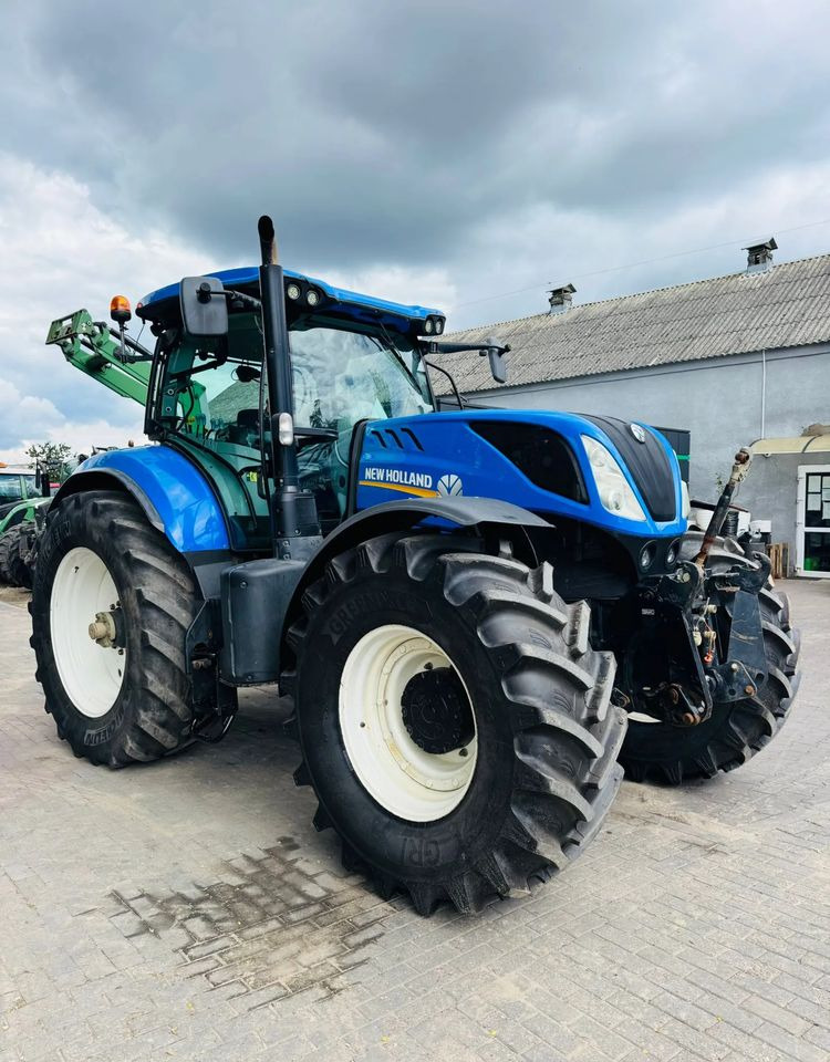 New Holland T7.230 - Máy cày: hình 4 New Holland T7.230 - Máy cày: hình 4