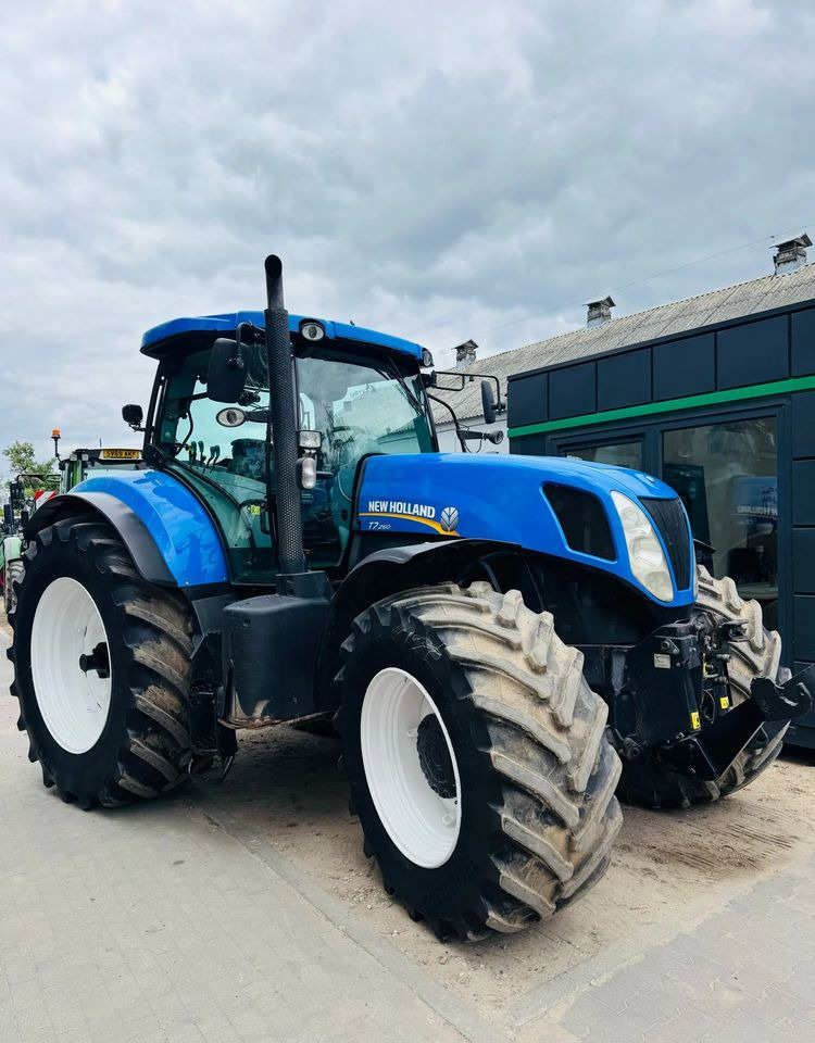 New Holland T7.260 Powercommand - Máy cày: hình 4 New Holland T7.260 Powercommand - Máy cày: hình 4