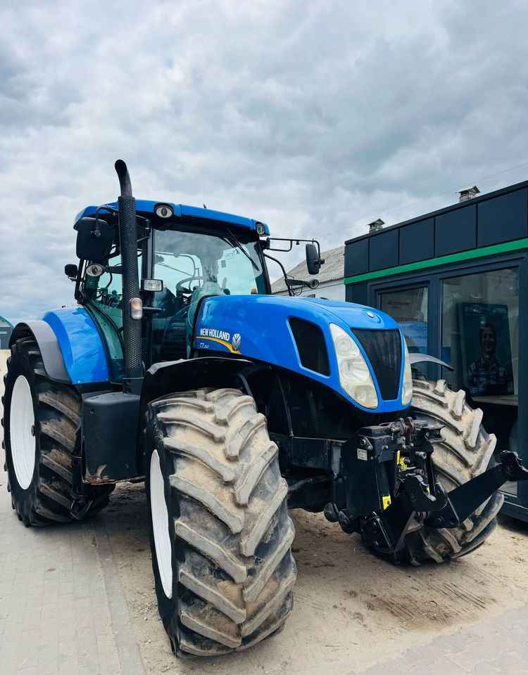 New Holland T7.260 Powercommand - Máy cày: hình 2 New Holland T7.260 Powercommand - Máy cày: hình 2