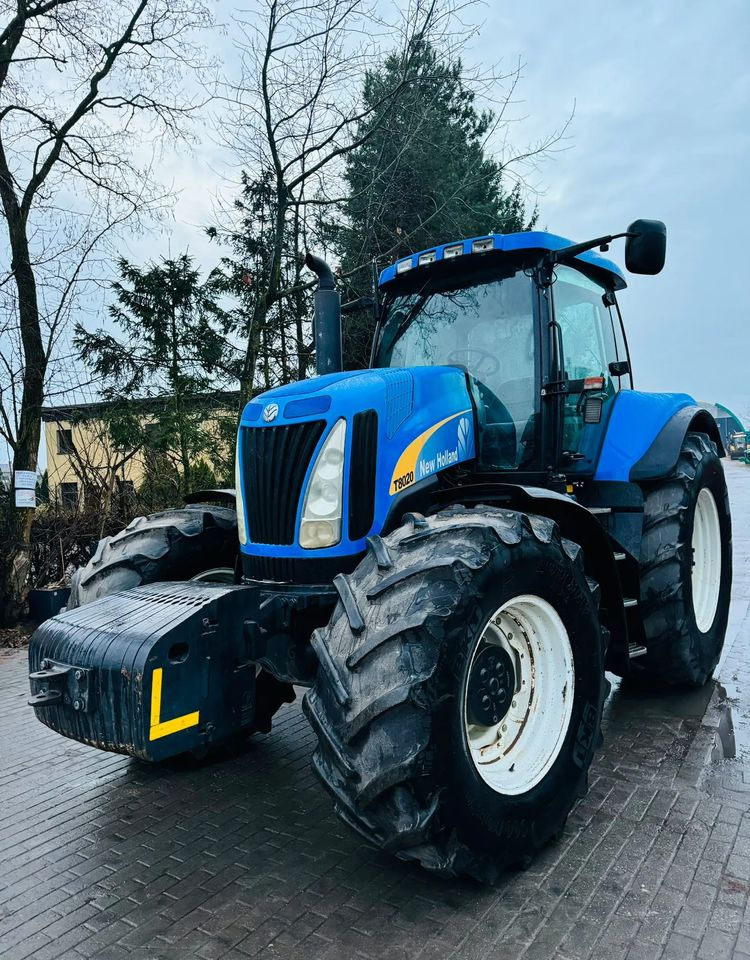 New Holland T8020 - Máy cày: hình 2 New Holland T8020 - Máy cày: hình 2