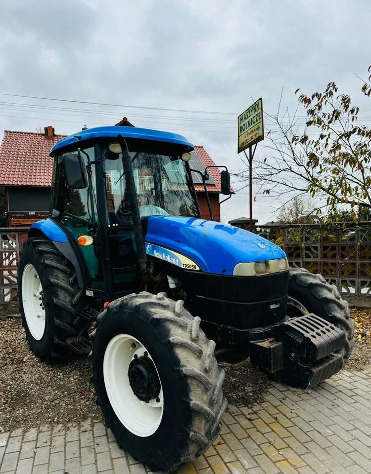 New Holland TD5050 - Máy cày: hình 1 New Holland TD5050 - Máy cày: hình 1