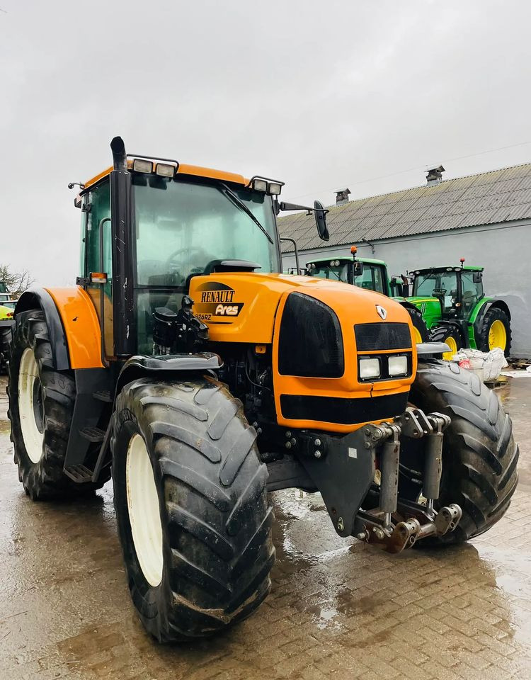 Renault Ares 826 RZ - Máy cày: hình 1 Renault Ares 826 RZ - Máy cày: hình 1