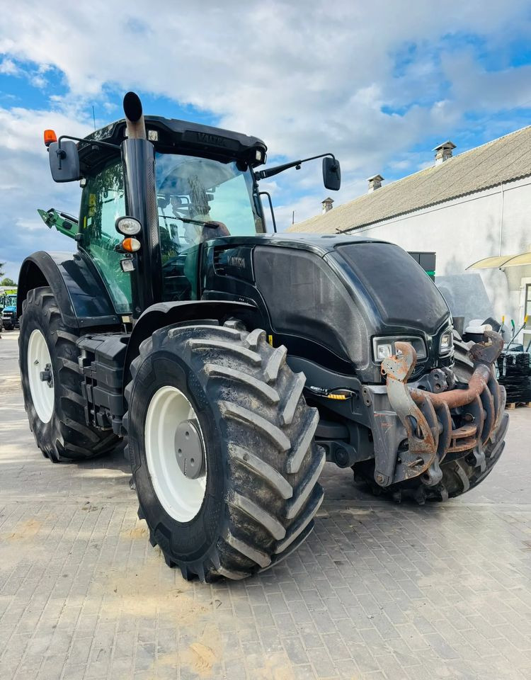 Valtra S233 - Máy cày: hình 1 Valtra S233 - Máy cày: hình 1