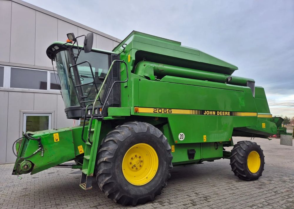 John Deere 2066 - Máy gặt đập: hình 1 John Deere 2066 - Máy gặt đập: hình 1