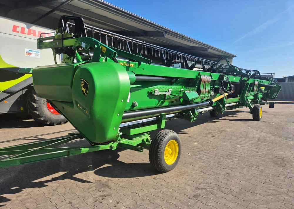 John Deere 640 EX PF635 - Máy gặt liên hợp: hình 1 John Deere 640 EX PF635 - Máy gặt liên hợp: hình 1