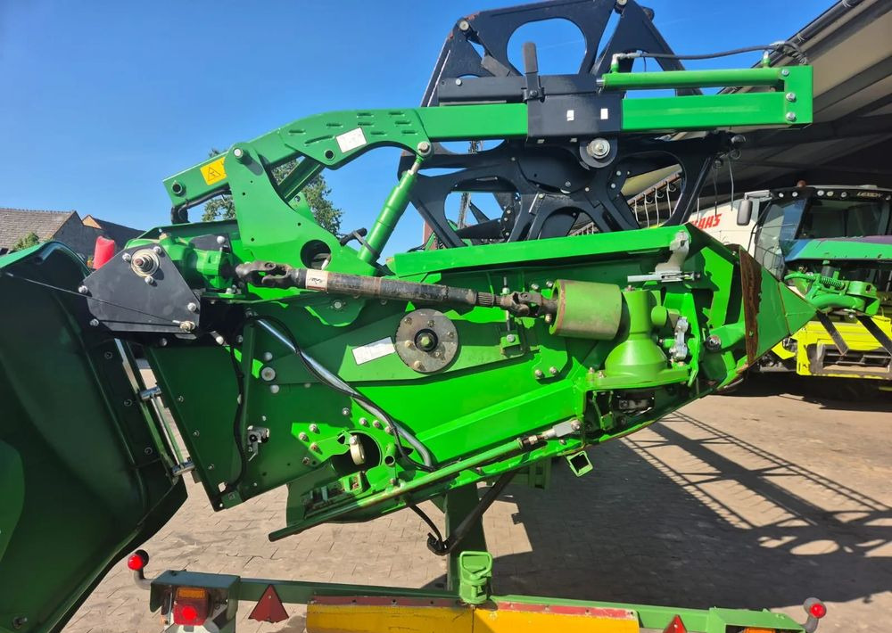 John Deere 640 EX PF635 - Máy gặt liên hợp: hình 4 John Deere 640 EX PF635 - Máy gặt liên hợp: hình 4