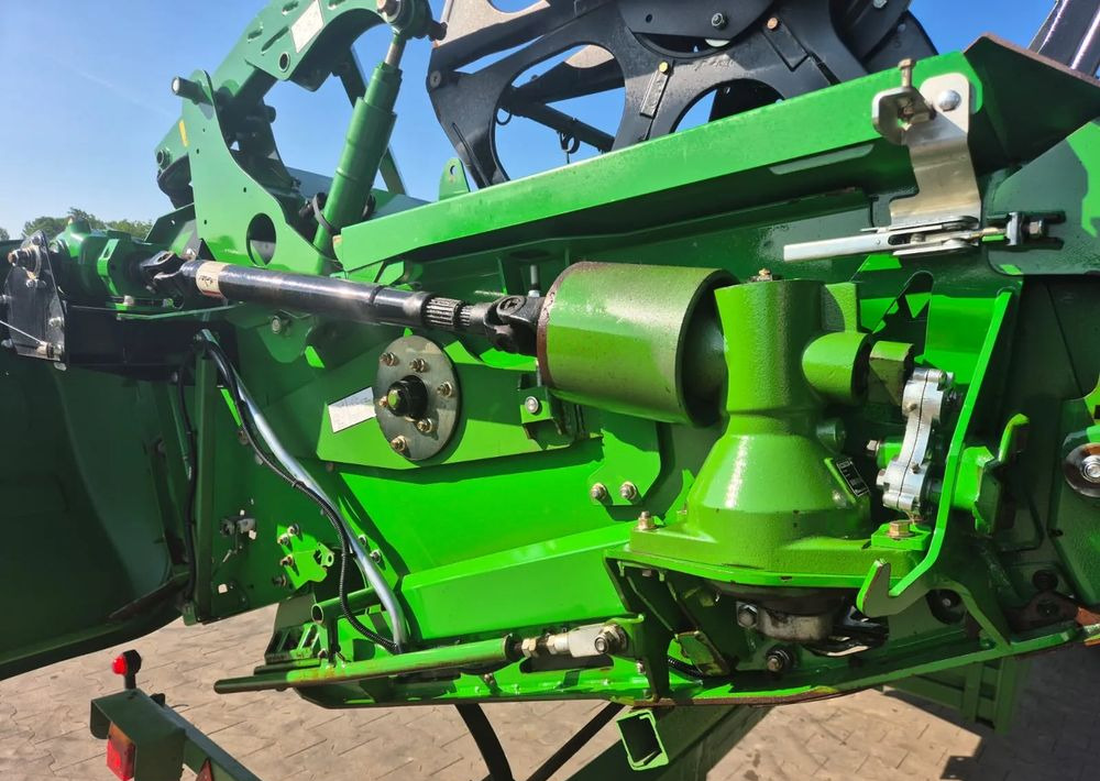 John Deere 640 EX PF635 - Máy gặt liên hợp: hình 3 John Deere 640 EX PF635 - Máy gặt liên hợp: hình 3