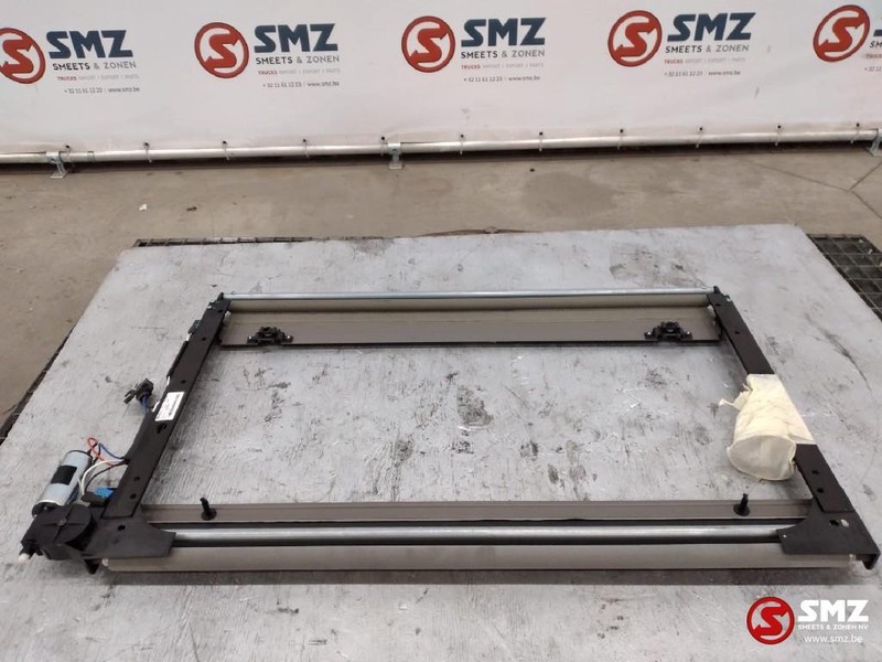 DAF Occ Webasto zonnescherm DAF XF - Cabin và nội thất cho Xe tải: hình 1 DAF Occ Webasto zonnescherm DAF XF - Cabin và nội thất cho Xe tải: hình 1