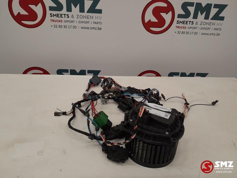 DAF Occ besturingseenheid + kachelmotor DAF XF 480 215 - ECU cho Xe tải: hình 2 DAF Occ besturingseenheid + kachelmotor DAF XF 480 215 - ECU cho Xe tải: hình 2