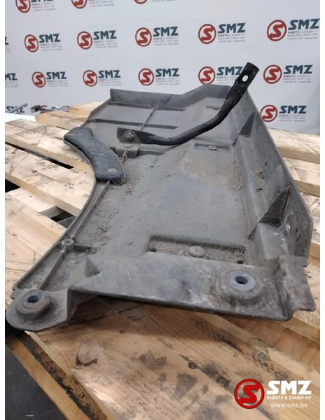 DAF Occ spatbordverlenger links DAF - Thân xe và ngoại thất cho Xe tải: hình 4 DAF Occ spatbordverlenger links DAF - Thân xe và ngoại thất cho Xe tải: hình 4