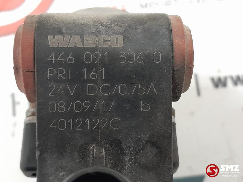 DAF Occ voorverwarmingsklep AdBlue DAF - Hệ thống nhiên liệu cho Xe tải: hình 5 DAF Occ voorverwarmingsklep AdBlue DAF - Hệ thống nhiên liệu cho Xe tải: hình 5