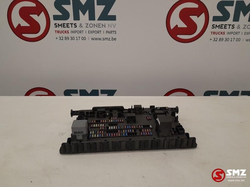 DAF Occ zekeringskast Daf XF 2150895 - ECU cho Xe tải: hình 1 DAF Occ zekeringskast Daf XF 2150895 - ECU cho Xe tải: hình 1