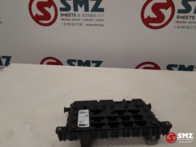 DAF Occ zekeringskast Daf XF 2150895 - ECU cho Xe tải: hình 4 DAF Occ zekeringskast Daf XF 2150895 - ECU cho Xe tải: hình 4
