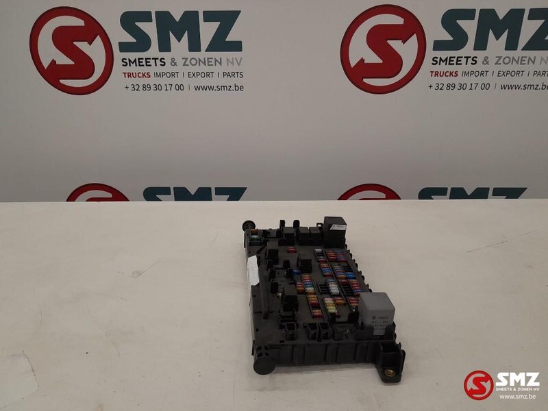 DAF Occ zekeringskast Daf XF 2150895 - ECU cho Xe tải: hình 3 DAF Occ zekeringskast Daf XF 2150895 - ECU cho Xe tải: hình 3