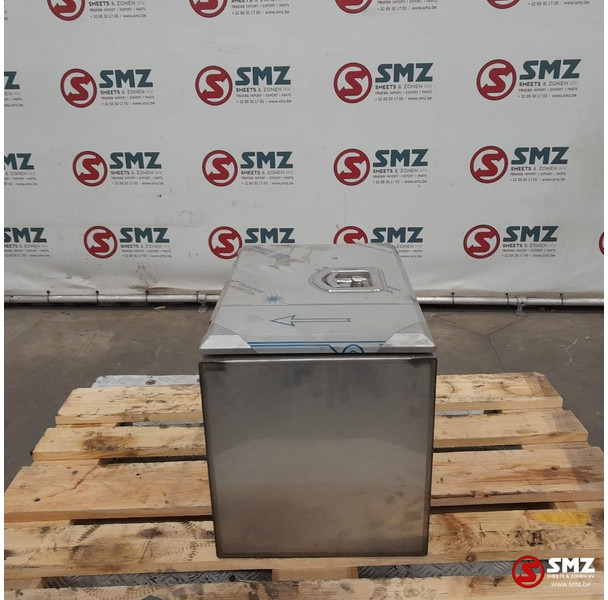 Diversen Occ RVS gereedschapskoffer 50 cm x 35 cm x 40 cm - Khung/ Sườn cho Xe tải: hình 4 Diversen Occ RVS gereedschapskoffer 50 cm x 35 cm x 40 cm - Khung/ Sườn cho Xe tải: hình 4