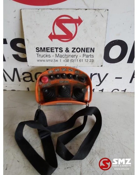 Diversen Occ afstandsbediening Elca voor laadkraan - Linh kiện điện cho Xe tải: hình 1 Diversen Occ afstandsbediening Elca voor laadkraan - Linh kiện điện cho Xe tải: hình 1