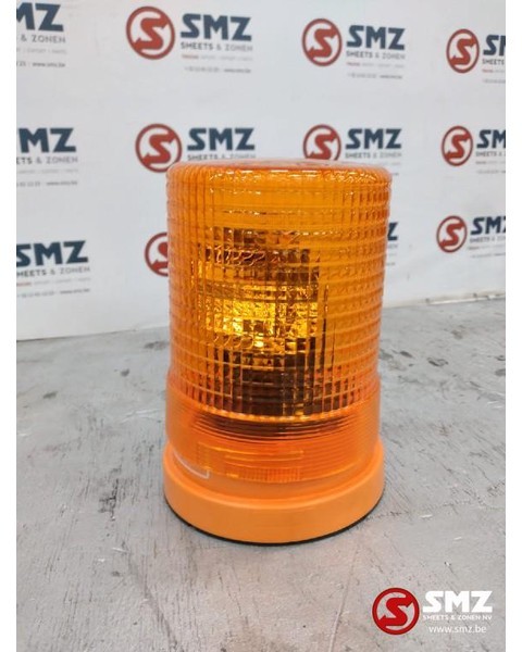 Diversen Occ zwaailamp Hella KL700 24V 70W - Đèn/ Chiếu sáng cho Xe tải: hình 1 Diversen Occ zwaailamp Hella KL700 24V 70W - Đèn/ Chiếu sáng cho Xe tải: hình 1