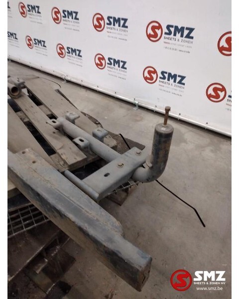 Iveco Occ Bumperbalk vooraan Stralis - Cản xe cho Xe tải: hình 2 Iveco Occ Bumperbalk vooraan Stralis - Cản xe cho Xe tải: hình 2